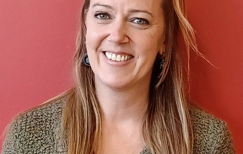 KARINE LEMAY, INTERVENANTE